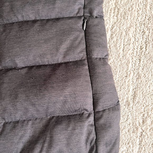 UniQlo Down Puffer Gray Vest - Size Small - Picture 5 of 7